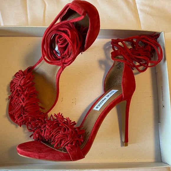 Steve Madden Red Fringe Heels - Picture 2 of 2